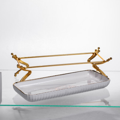 Блюдо сервировочное на металлической подставке 29,5*12*9 см, серебристый