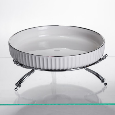 Фруктовница фарфоровая на металлической подставке 25 см, серебристый