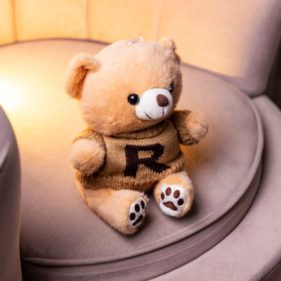 Игрушка-брелок Мишка в коричневом свитере 20 см, бежевый Игрушка-брелок Мишка в коричневом свитере 20 см, бежевый