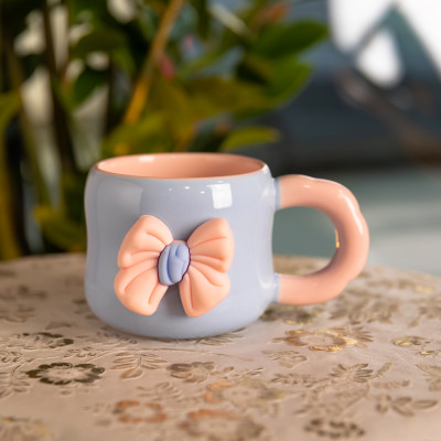 Чашка фарфоровая с магнитом 400 мл, голубой с розовым