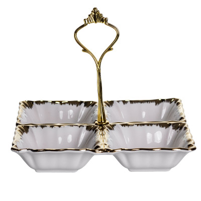 Менажница фарфоровая на 4 секции 18*18*3 см квадратная, золото