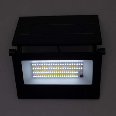 Прожектор світлодіодний вуличний 154 LED 300 Вт із сонячною панеллю Прожектор світлодіодний вуличний 154 LED 300 Вт із сонячною панеллю