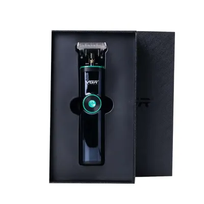 Машинка для стрижки VGR V-671 аккумуляторная с набором насадок, черный Машинка для стрижки VGR V-671 аккумуляторная с набором насадок, черный