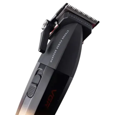 Машинка для стрижки аккумуляторная VGR V-003 профессиональная с насадками Машинка для стрижки аккумуляторная VGR V-003 профессиональная с насадками