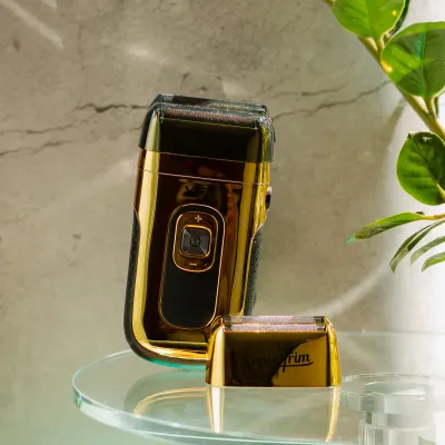 Электробритва-шейвер VGR V-332 аккумуляторная для сухого бритья, золотистый