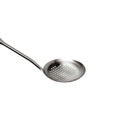 Шумовка кухонная Generous из нержавеющей стали с деревянной ручкой 39 см Шумовка кухонная Generous из нержавеющей стали с деревянной ручкой 39 см