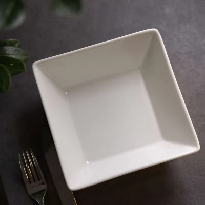 Тарілка порцелянова глибока квадратна 13,5 см Тарілка порцелянова глибока квадратна 13,5 см