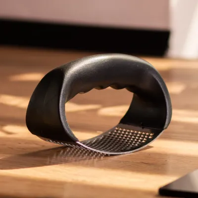 Прес для часнику із пластиковою ручкою 11*5,5*7 см