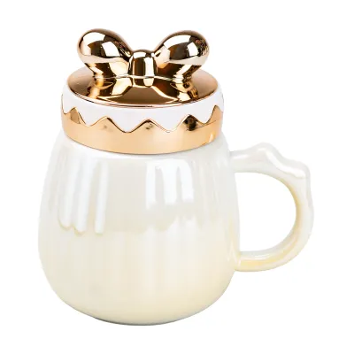 Кружка фарфоровая Life 500 мл с крышкой, желтый градиент