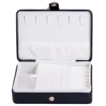 Шкатулка-органайзер для украшений из экокожи на кнопке 16х11х4,7 см, черный Шкатулка-органайзер для украшений из экокожи на кнопке 16х11х4,7 см, черный