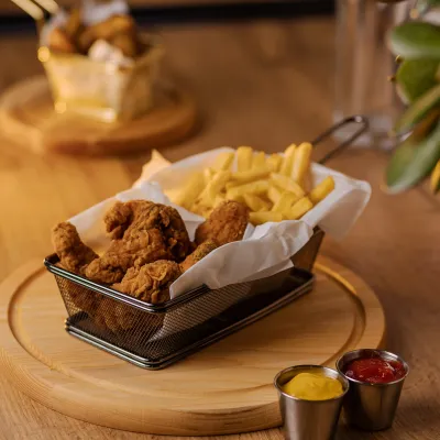 Кошик сервірувальний для фрі та снеків 21*11,5*5,5 см, чорний